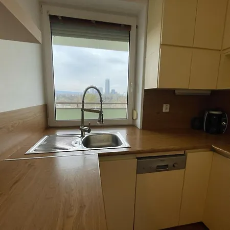 3br - Views - Free Parking - Near Eurovea And Aupark * 布拉迪斯拉发