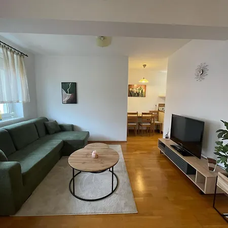 3br - Views - Free Parking - Near Eurovea And Aupark 公寓 *