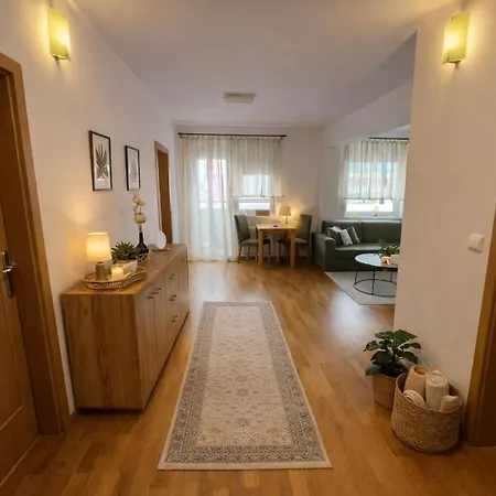 Apartament 3br - Views - Free Parking - Near Eurovea And Aupark