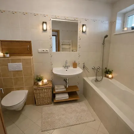 3br - Views - Free Parking - Near Eurovea And Aupark *