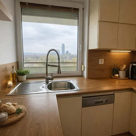 Sky View Family For 6 - Free Parking Apartmán *