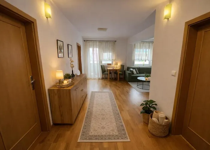 Apartmán 3br - Views - Free Parking - Near Eurovea And Aupark