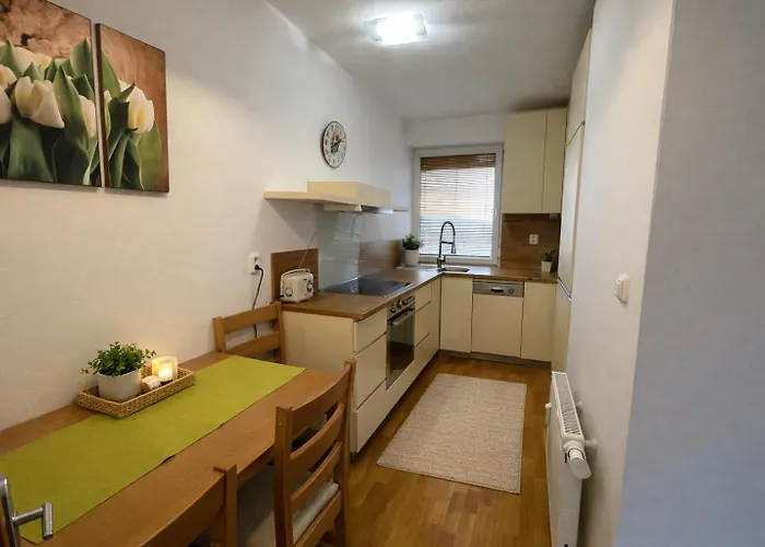 3br - Views - Free Parking - Near Eurovea And Aupark * 브라티슬라바