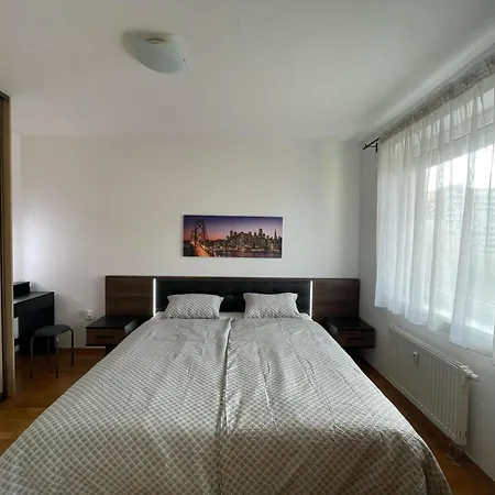3br - Views - Free Parking - Near Eurovea And Aupark *
